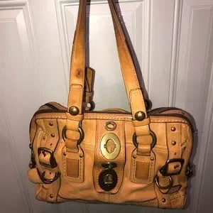 バッグ Vintage Coach Legacy Lily Tote Bag GOLD Vintage Coach Legacy Lily Tote Bag GOLD - メルカリ